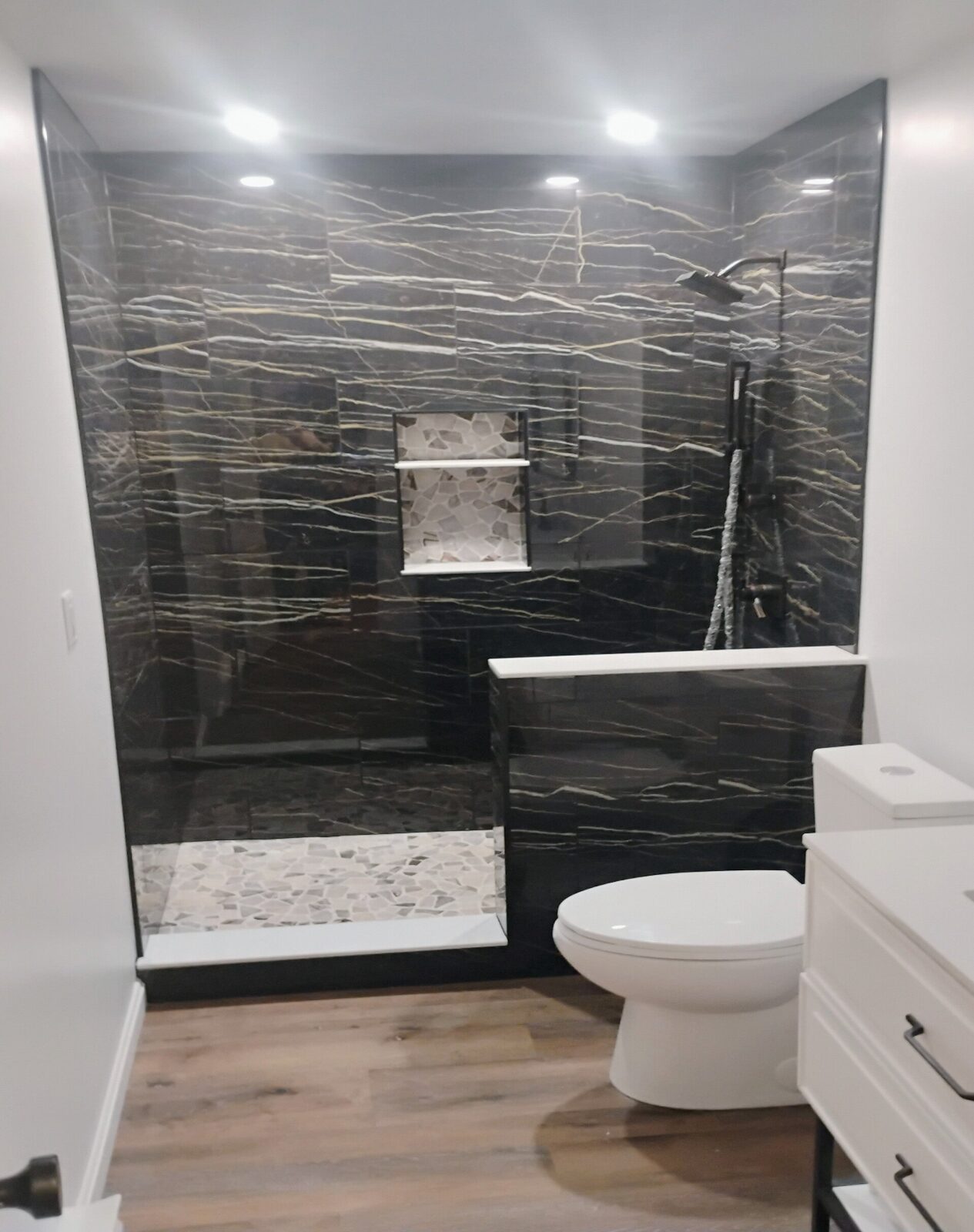 Kitchen & Bathroom Remodeling